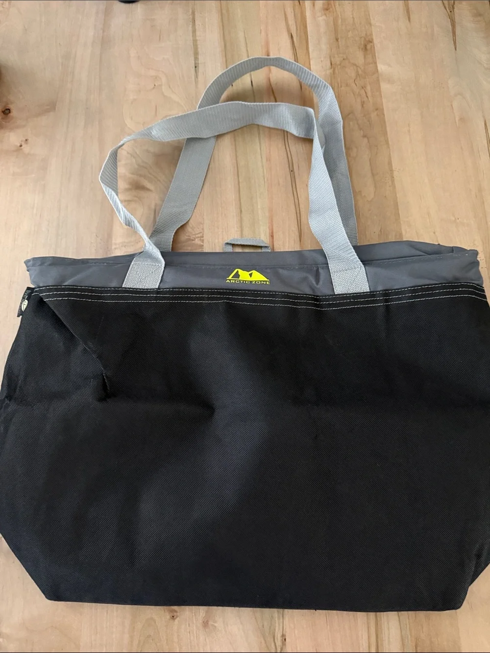 Arctic Zone Black & Gray Insulated Tote Bag